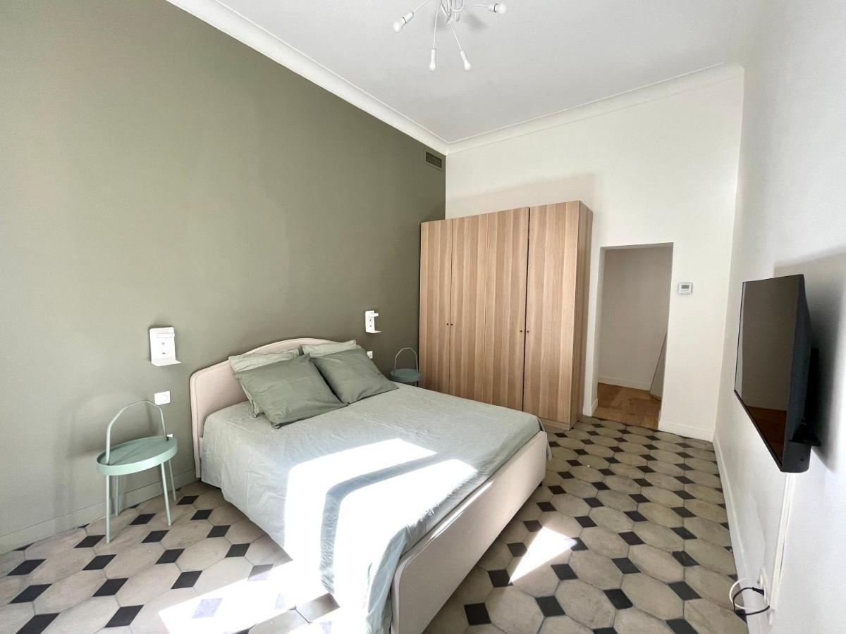 L'Haussmann' Nimes, Centre-Ville Екстер'єр фото
