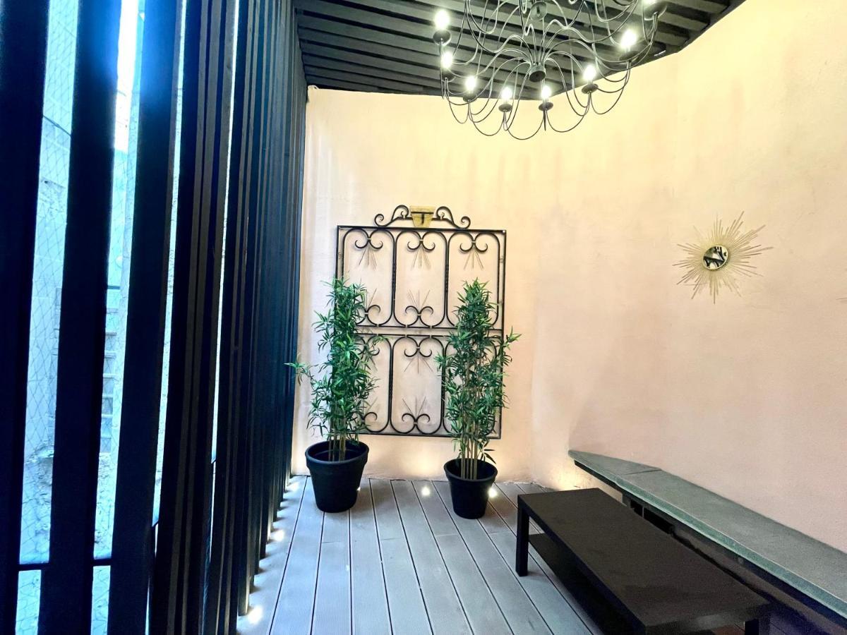 L'Haussmann' Nimes, Centre-Ville Екстер'єр фото